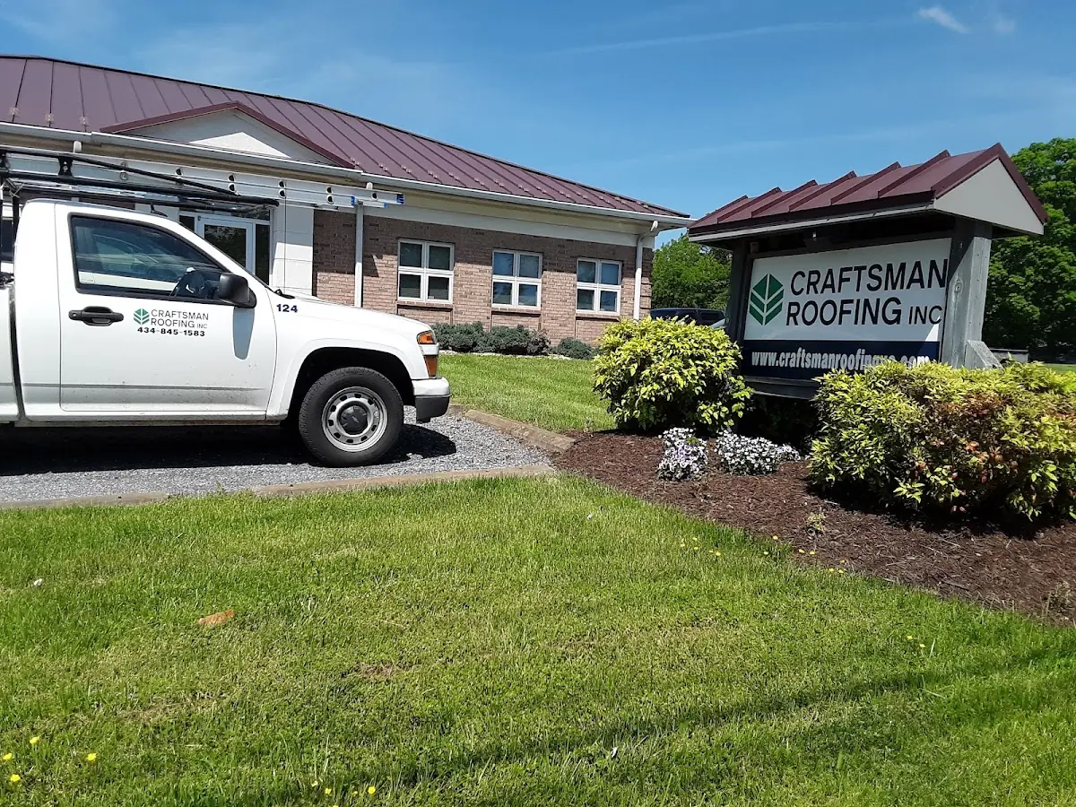 Quality Gutter & Downspout Repair by experienced craftsmen in Northwest Crossing